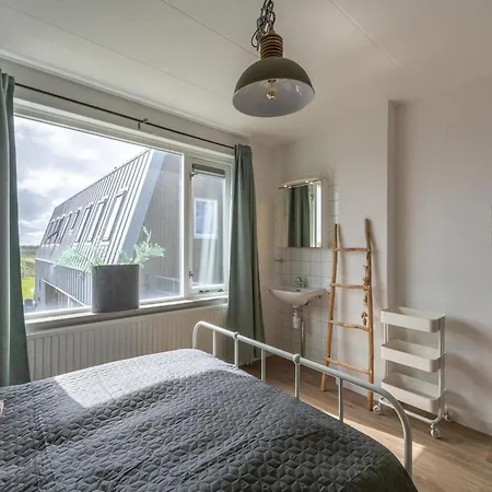 Spacious With Garden Villa *