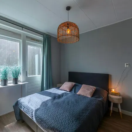 Holiday Home Near Duynpark With Whirlpool Villa *