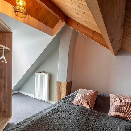 Villa Holiday Home Near Duynpark With Whirlpool Callantsoog