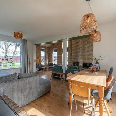 Holiday Home Near Duynpark With Whirlpool Villa