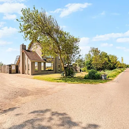 Spacious With Garden