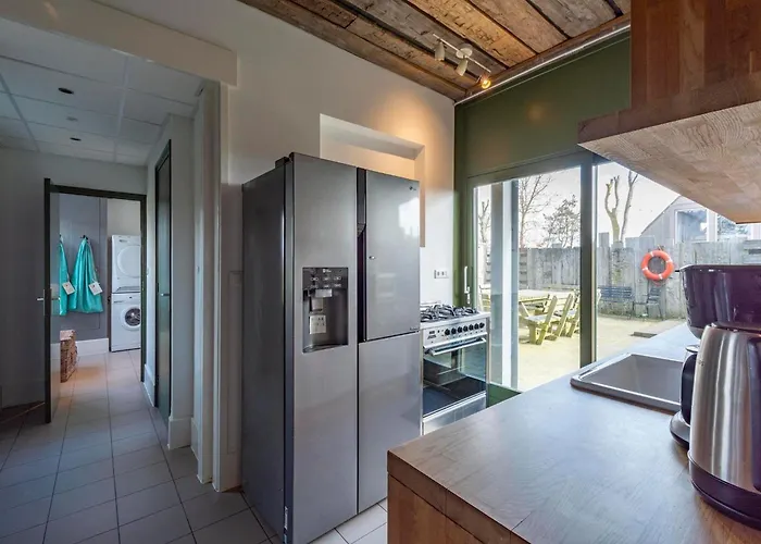 Spacious With Garden