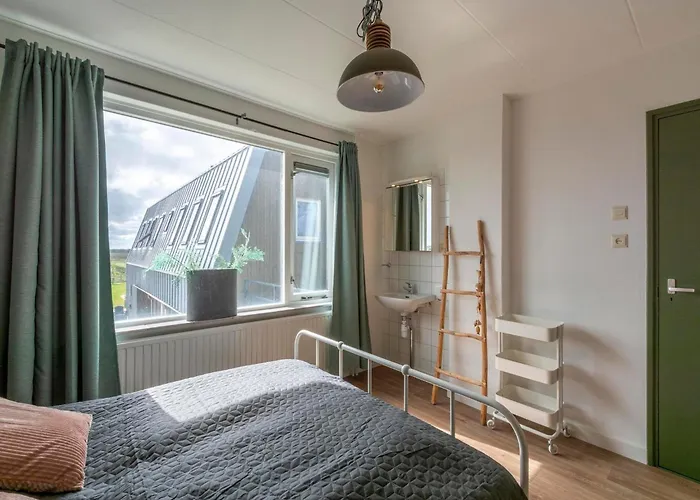 Spacious With Garden Вилла