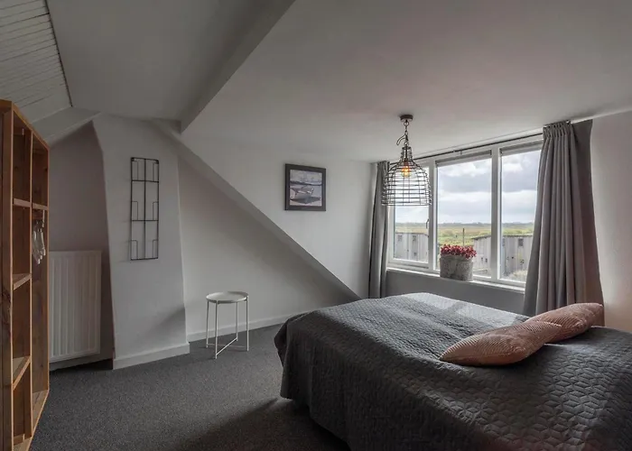 Spacious With Garden Вилла *