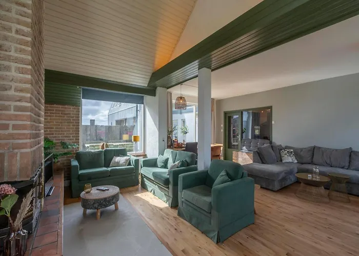 Spacious With Garden