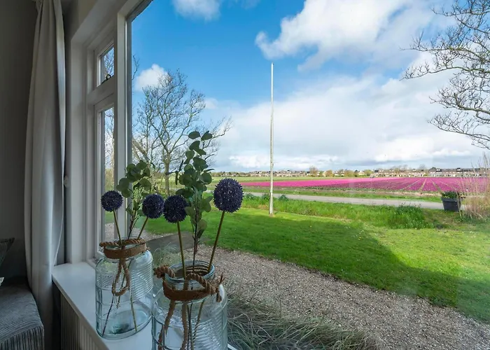 Spacious With Garden Вилла