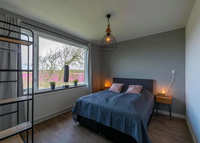 Spacious With Garden Вилла Каллантсог