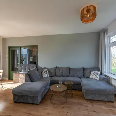 Spacious Villa With Garden * Callantsoog